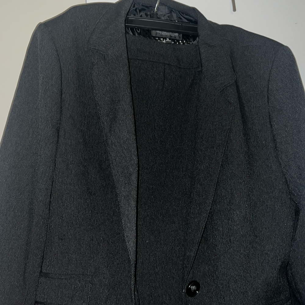 Women’s Pants Suit